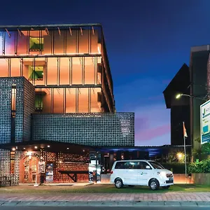 https://grandmas-kuta-hotel.ubudhotelsnow.com