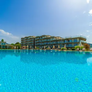 Karya Family Hotel