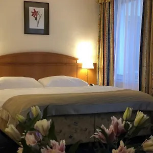 https://kavalir.praguehotelsweb.com