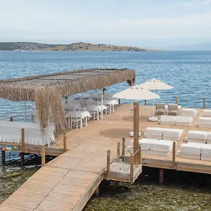 Hotel Madda, Golturkbuku